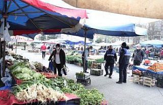 Bursa’da pazarlarda Korona virüs önlemleri arttırıldı