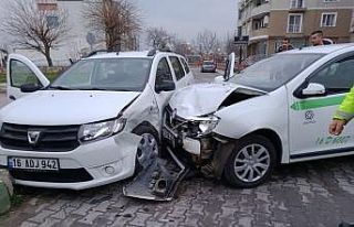 Bursa’da trafik kazası: 2 yaralı