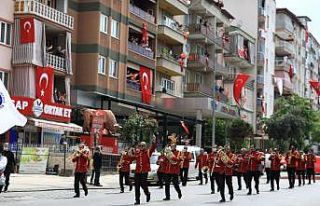 Büyükşehir Bandosu 14 farklı güzergahta 30 km...