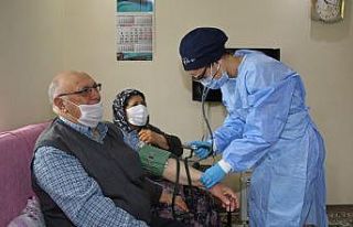 Büyükşehir’in Evde Sağlık Hizmeti yaşlı bireyleri...