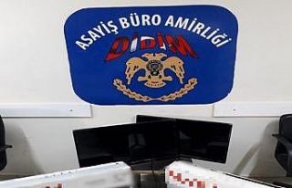 Çaldığı televizyonlarla birlikte yakalandı