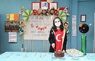 Çatak’ta 23 Nisan’da doğan öğrenciye doğum...
