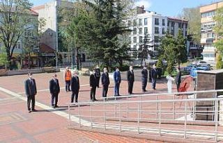 Çaycuma’da 23 Nisan çocuksuz törenle gerçekleşti