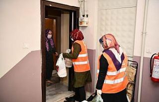 Çayırova’da yaşlılara 24 saat hizmet veriliyor