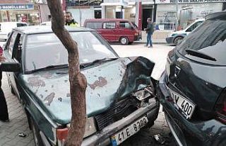 Cezaevinden çıktı, kaza yaptı
