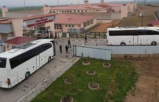 Cezaevlerinden tahliyeler başladı