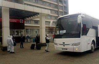 Cezayir’den gelen 160 Türk vatandaşı Söke’de...