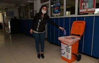 Çiğli’de maske ve eldiven atıkları ayrı toplanıyor
