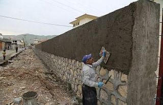Cizre’de yol genişletme çalışmaları devam ediyor