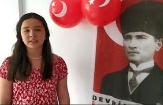 Çocuklar evlerinde 23 Nisan coşkusunu yaşadı