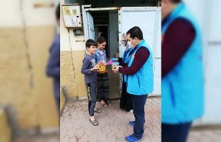 Çocuklara oyuncak dağıtıldı
