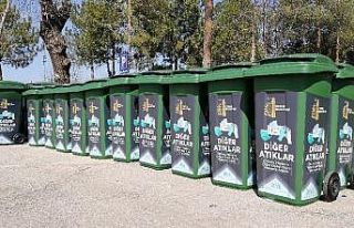 Çorum’da tek kullanımlık maske ve eldivenler...