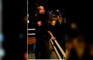 Coşkuyla okunan İstiklal Marşı, tüyleri diken...