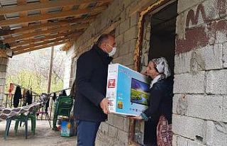 Çukurca Belediyesinden 10 aileye televizyon