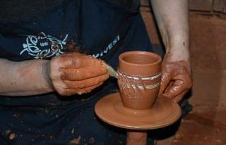 Dedesinin mesleğini yaşatmak için 50 yaşında...