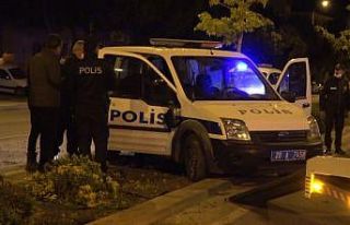 Denizli’de polis aracı devrildi