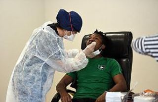 Denizlispor oyuncuları Covid-19 testine tabi tutuldu