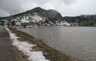 Derebucak’ta zarar görenlere yardım eli