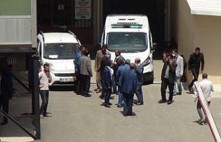 Devrilen traktörün altında kalan genç hayatını...