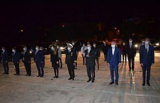 Didim protokolü önce İstiklal Marşı okudu ardından...