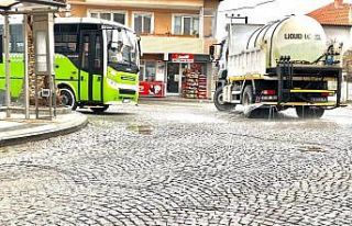 Dilovası’nın temizlik çalışmalarına sanayi...