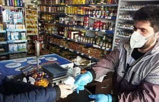 Din görevlisi mahalle halkının veresiye borcunu...