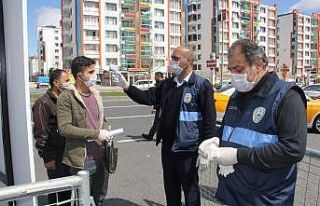 Diyarbakır’da pazar girişlerinde Korona virüs...