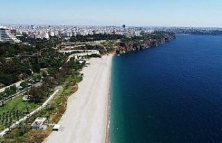 Dünyaca ünlü Konyaaltı sahili 28 gündür kapalı