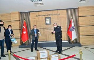 Elazığ polisine virüse karşı siperlik
