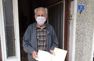 Emekli maaşını ’Helal olsun’ diyerek bağışladı