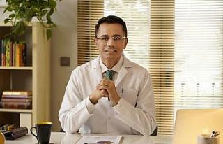 Ender Saraç ve Ceyda Düvenci kamera karşısına...