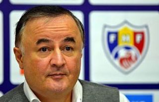 Engin Fırat futbolsuz günlerde futbolu konuşuyor