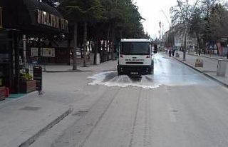 Ereğli’de cadde ve sokaklar dezenfekte ediliyor