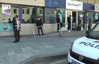 Erzurum’da polisten sosyal mesafe tedbirleri