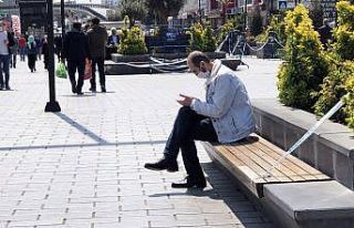 Esenyurt’ta kısıtlamanın ardından vatandaşlar...