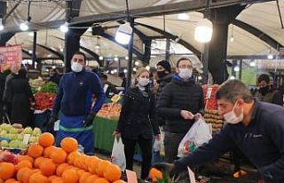 Esenyurt’ta vatandaşlar ‘korona’ tedbirlerine...