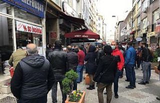 Esnaf kredisine başvurmak isteyen vatandaşlar sosyal...