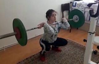 Evde canı sıkılan sporcu gençler bunu yaptı