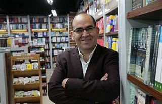 Evde kal, kitapla kal