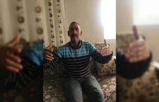 Evde kendini karantinaya aldı, birde Korona türküsü...