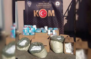 Evi kaçak maske üretimhanesine çevirdiler