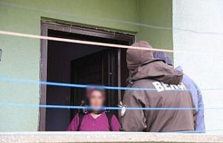 Evler tek tek gezilerek dağıtıyor