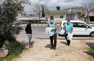Eyyübiye’de gıda ve hijyen paketi dağıtımı