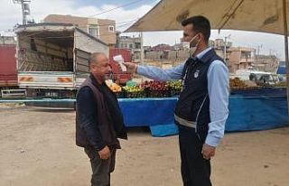 Eyyübiye’de semt pazarlarında esnaf ve vatandaşların...