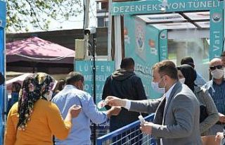 Ezine’de vatandaşlara ’Borel’ dağıtıldı