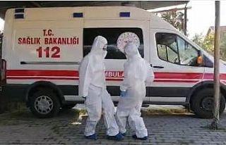 Fethiye’de sağlık çalışanlarından moral dansı