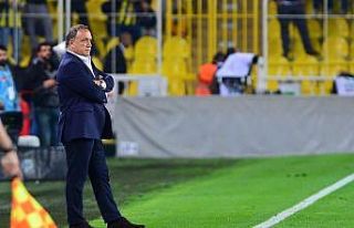 Feyenoord, Dick Advocaat ile sözleşme uzattı