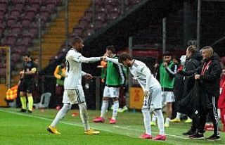 FIFA’dan oyuncu değişikliğini 5’e çıkarma...