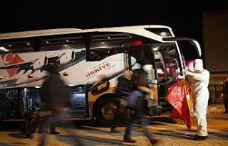 Fransa’dan getirilen 143 kişi yurtta karantinaya...