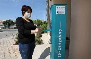 Gaziemir’e 16 adet yeni nesil el dezenfeksiyon cihazı